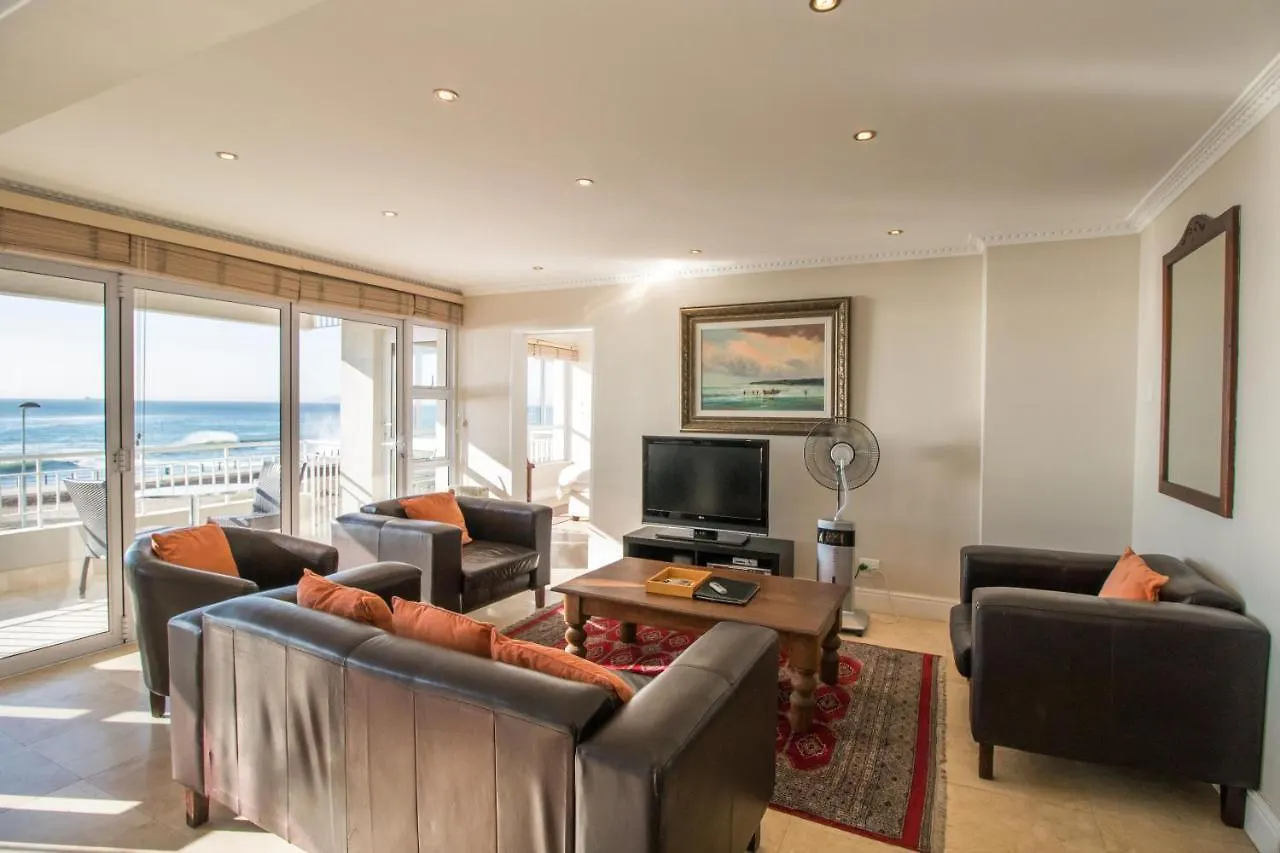 Third Floor Sea Facing 2 Bedroom Apartment Cape Town