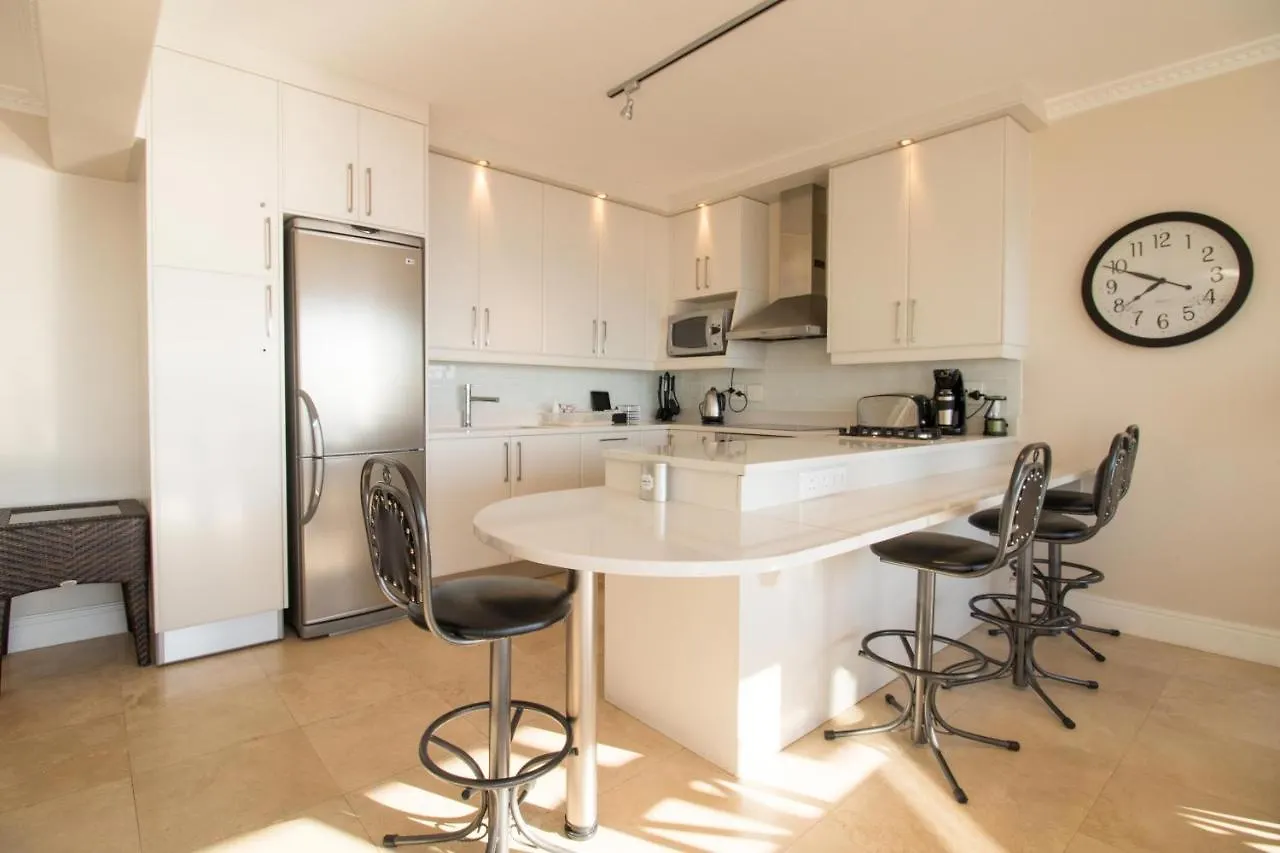 Third Floor Sea Facing 2 Bedroom Apartment Cape Town